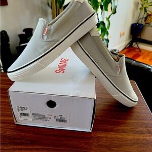 Mens SWIMS “the 24 hr slip on” US size 10